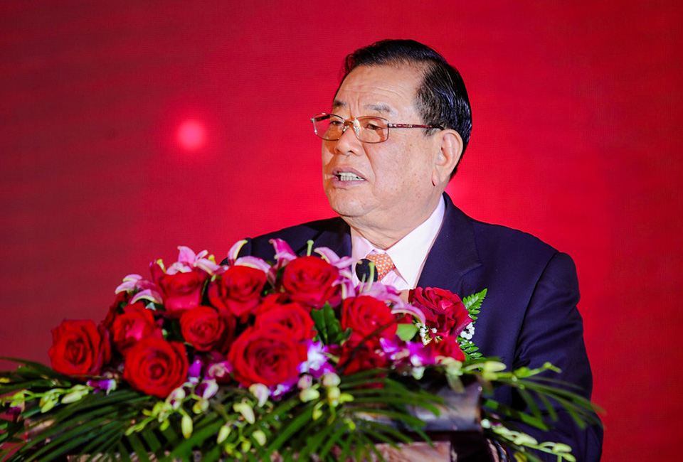 德業(yè)人將用心堅(jiān)守使命,<br>為實(shí)現(xiàn)夢想不懼櫛風(fēng)沐雨、砥礪前行。
